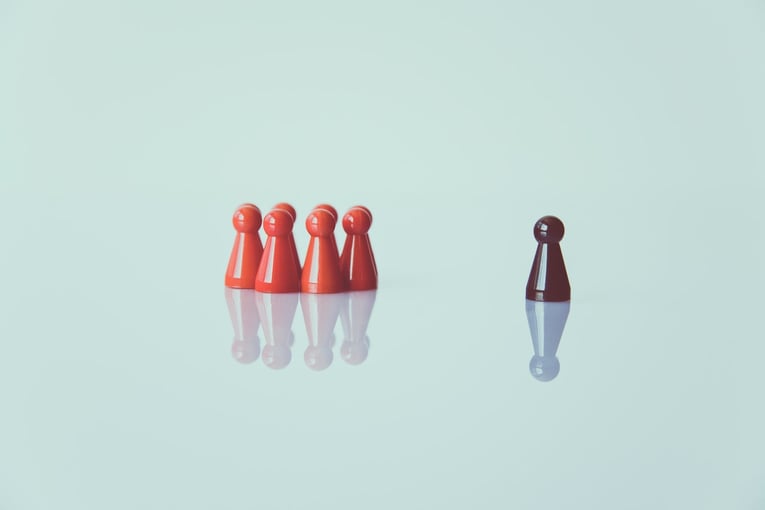 5 steps to become a market leader step 2: stand out from the crowd